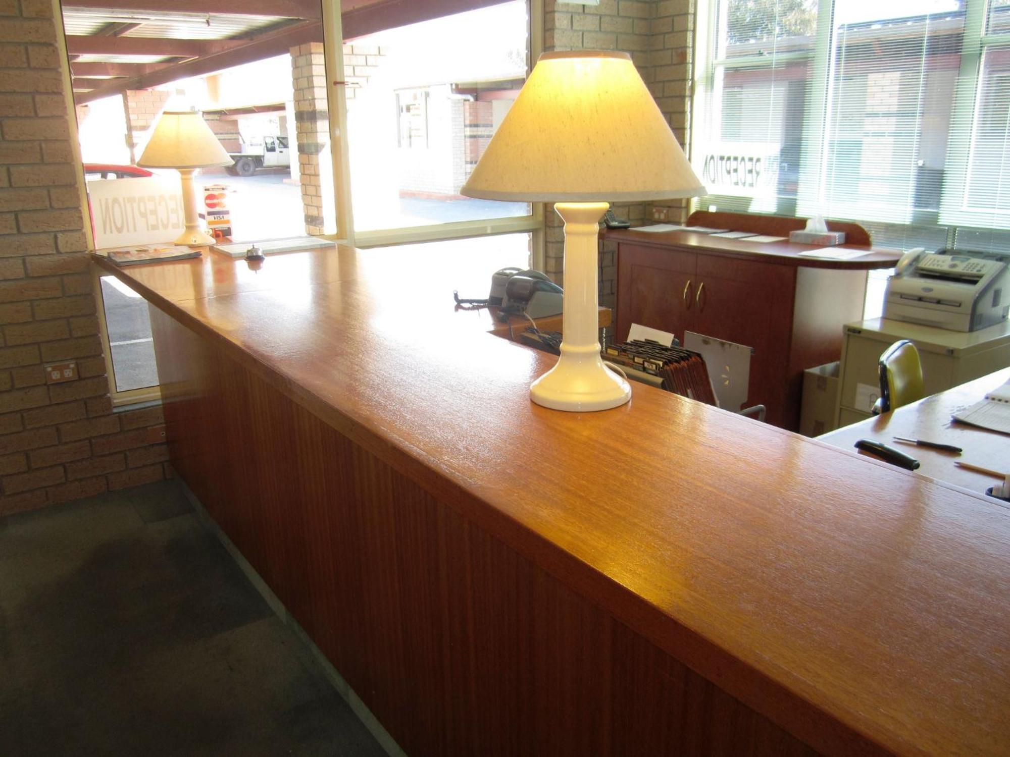 Canberra Lyneham Motor Inn ภายนอก รูปภาพ